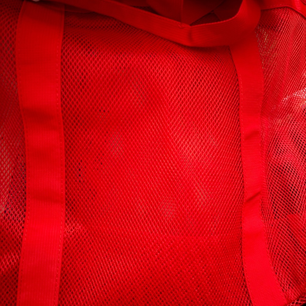 Bundle of 6 Tote Bags

1 Mesh
2 Leopard 
3 Woven lined tote bags